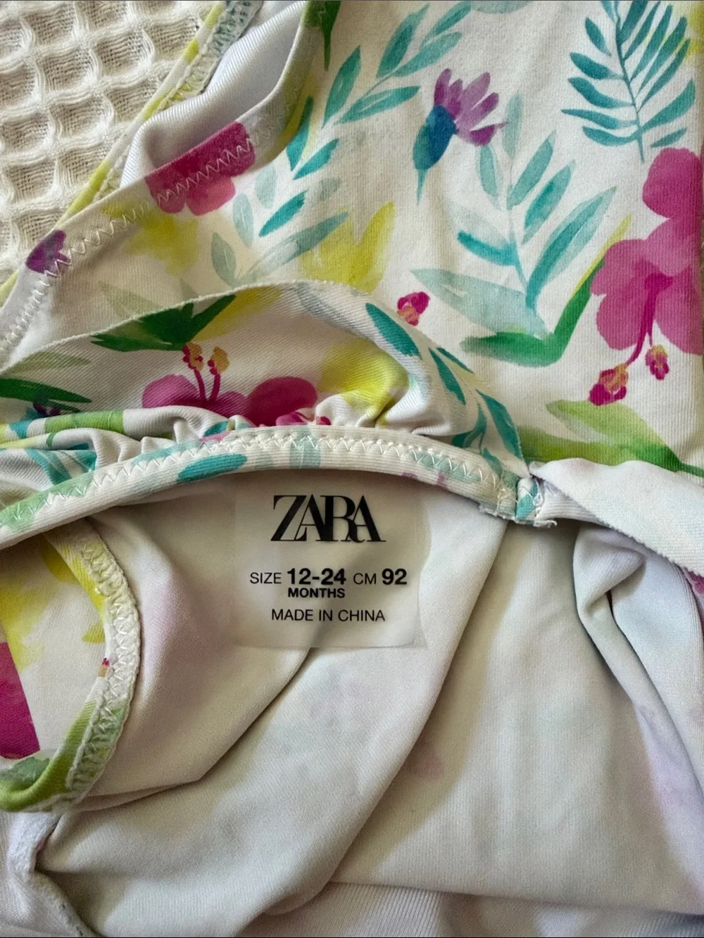 Zara swim